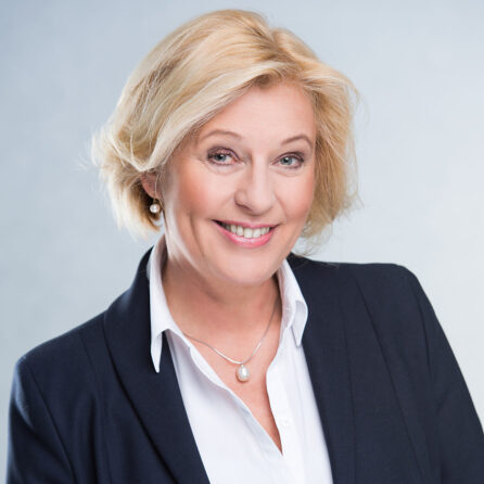 dr n. med. Jolanta Oficjalska