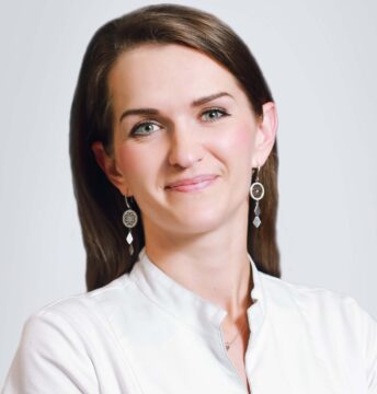 Lek. Barbara Siess