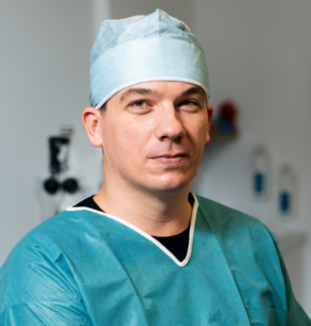 dr n. med. Maciej Kozak
