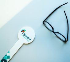 Zaburzenia widzenia: jak rozpoznać i jak sobie z nimi radzić? Przyczyny zaburzeń narządu wzroku