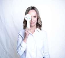Czy zaćma może się cofnąć? Mit czy rzeczywistość? Leczenie farmakologiczne a operacja zaćmy