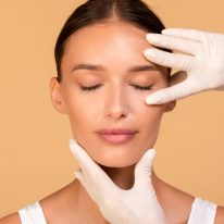 Blefaroplastyka – koretka i plastyka powiek górnych i dolnych