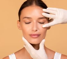 Blefaroplastyka – korekta i plastyka powiek górnych i dolnych