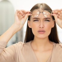 Czym jest myopia i jak wpływa na codzienne życie?