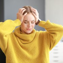 Zawroty głowy od oczu – kiedy problemy ze wzrokiem powodują zaburzenia równowagi?